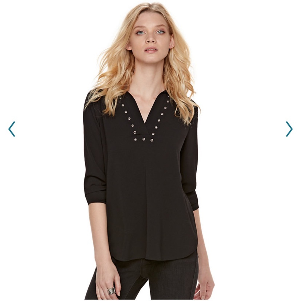 Black long sleeve shirt grommet details M / L